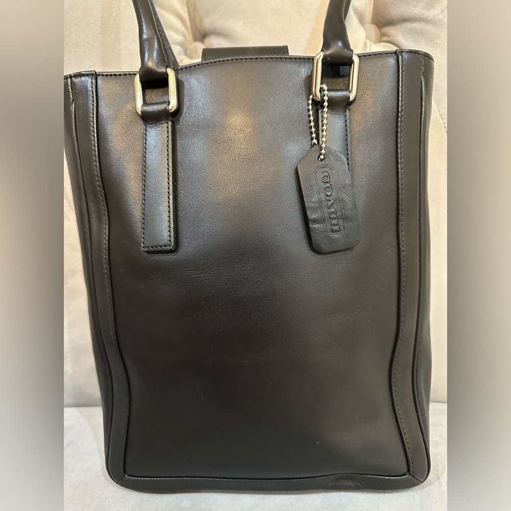 Coach vintage bucket style smooth leather